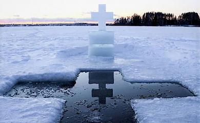 Хочеш купатися на Водохрещу? Не мочи голову!