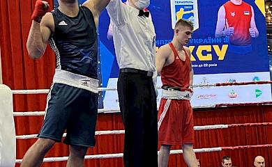 Боксер з Обухова отримав проміжну перемогу на Чемпіонаті України