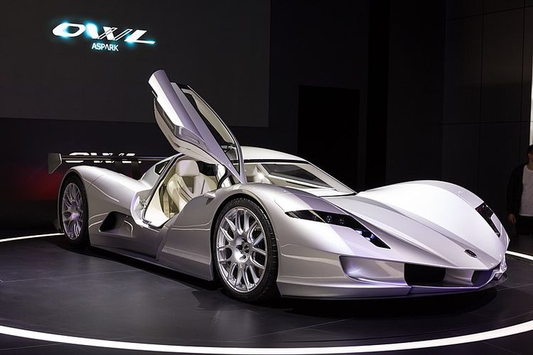 Суперкары и гиперкары &mdash; самые быстрее автомобили 2022 года