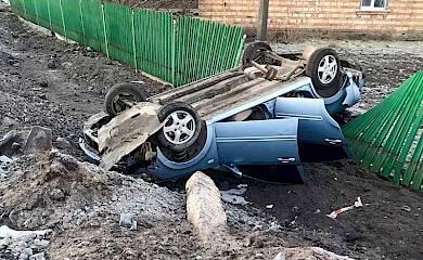Кагарлик: водій легковика злетів із дороги