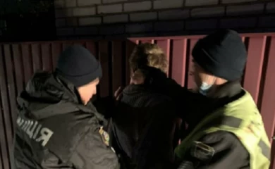 У Ржищеві син порішив батька ножем