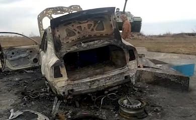 Карма спрацювала: на Обухівщині авто заїхало на меморіал, там і залишилось (відео)