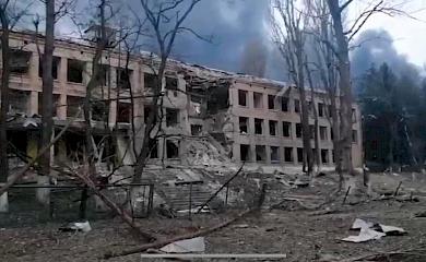 Окупанти розбомбили найкращий ліцей Василькова