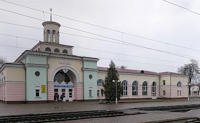 Миронівський кризовий центр оприлюднив корисні контакти