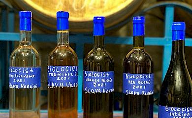 Обухівський район: крафтовий винороб пропонує свою продукцію