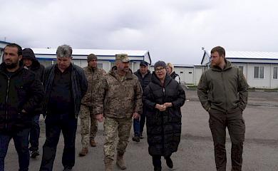 Евакуйованих заселили в модульні будиночки на території Обухівського району