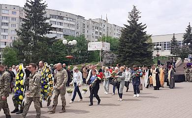 В Обухові поховали бійця, котрий загинув 12 травня