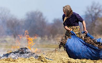 Обухівський район: почали виявляти і штрафувати "паліїв трави"