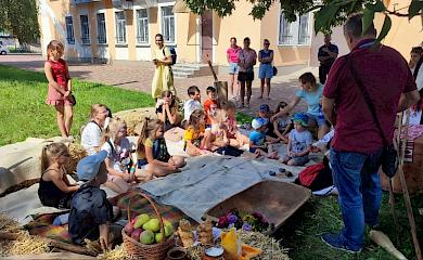 В Миронівському музеї відбулася постановка казки "Колобок"