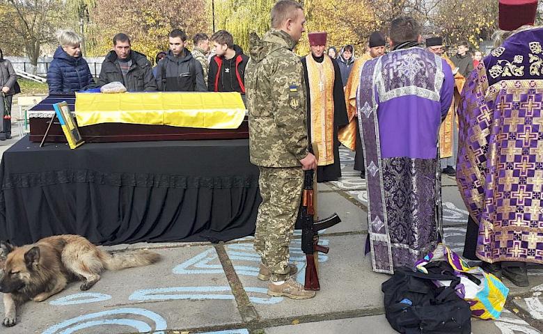 Обухівська громада попрощалася із загиблим бійцем у Красній Слобідці