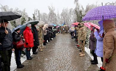 У Василькові попрощалися із загиблим зимою льотчиком