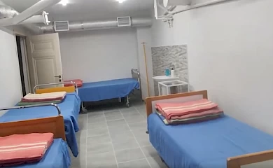 Послу Британії показали в Обухові бомбосховище