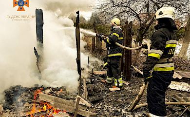 У Василькові ліквідували пожежу на деревообробному підприємстві