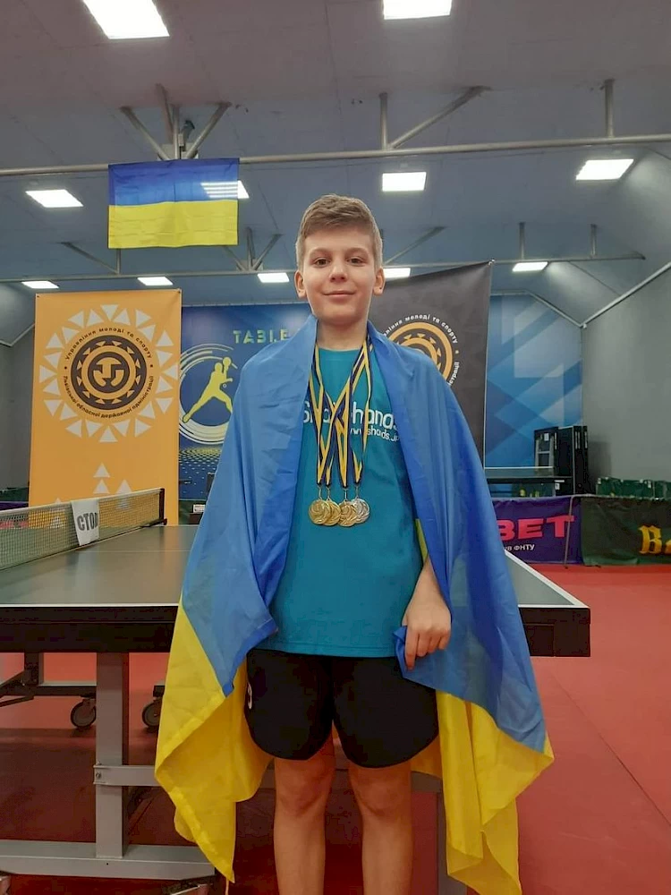 Юний тенісист з Обухівщини переміг на змаганнях у Львові