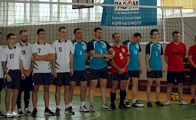 В Українці відбувся волейбольний турнір пам&rsquo;яті місцевого тренера