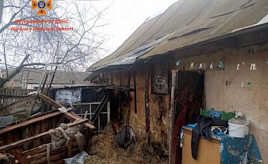 У Василькові пожежники загасили займання господарської споруди