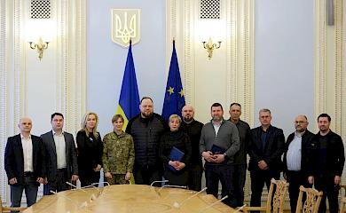 Рятували людей під час бойових дій: у Верховній Раді нагородили мешканців Ірпеня