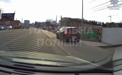Під Києвом небайдужий водій переслідував п'яного порушника ПДР