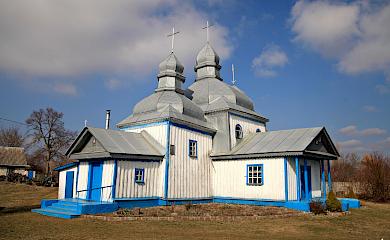 Покровська церква у селищі Кожанка - дерев'яний шедевр Київщини