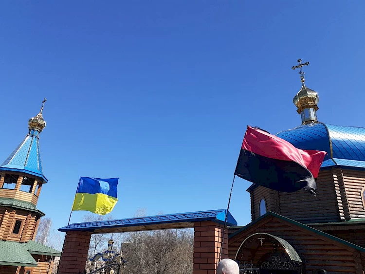 У Богуславі попрощалися зі снайпером, котрий загинув на Луганщині