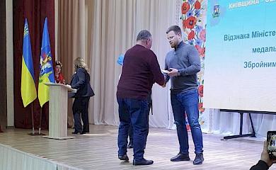 7 миронівських водіїв нагородили за допомогу з евакуацією людей