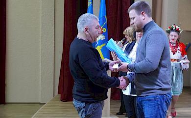 8 кагарлицьких водіїв нагородили за евакуацію людей: 2 - посмертно