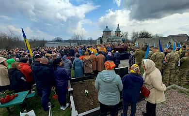 Українська громада провела в останню путь загиблого у Бахмуті бійця