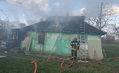В пожежі на Кагарличчині згорів будинок і частина обличчя у його власниці