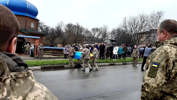 У Богуславі попрощалися з бійцем, котрий загинув 3 квітня