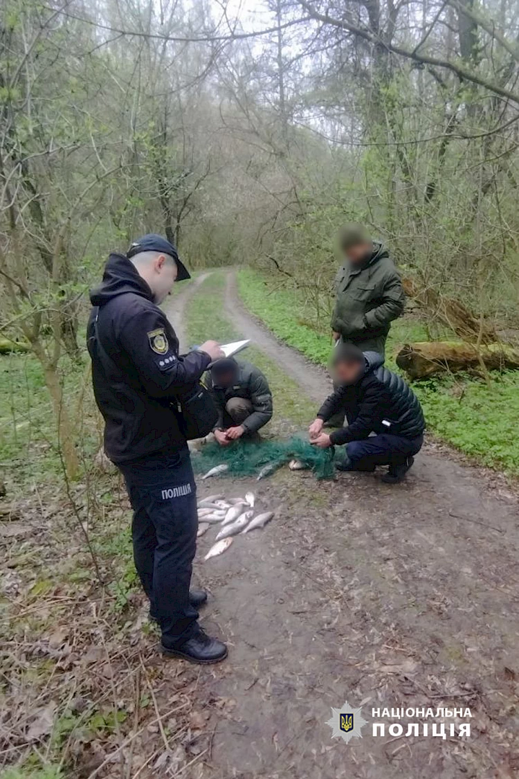 Жителі Обухівського району браконьєрили у Черкаській області: їх затримали