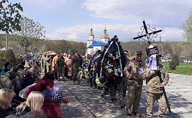 Обухівщина попрощалася з бійцем: загинув на Великдень під Бахмутом