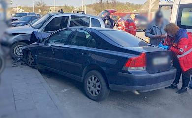 На Броварщині в ДТП за участі п'ятьох автівок постраждали діти