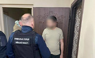 Построил "бизнес" на уклонистах: задержан мужчина, который помогал военно обязанным сбежать