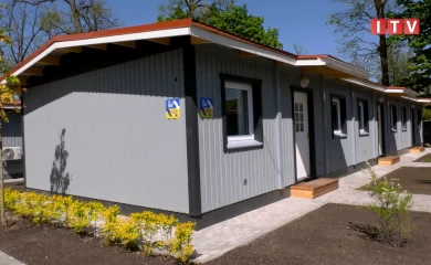 В Ірпені відкрили модульне містечко для переселенців