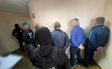 Взятка за регистрацию сельхозтехники: на Киевщине задержаны четыре госслужащих