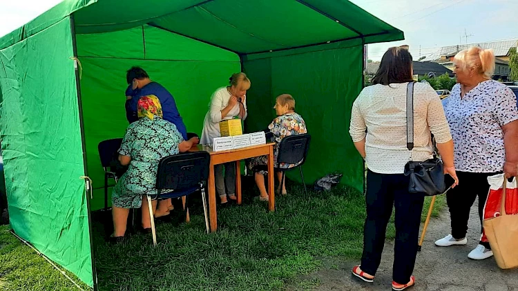 Понад 100 ржищівчан скористалися можливістю виміряти рівень глюкози та тиск