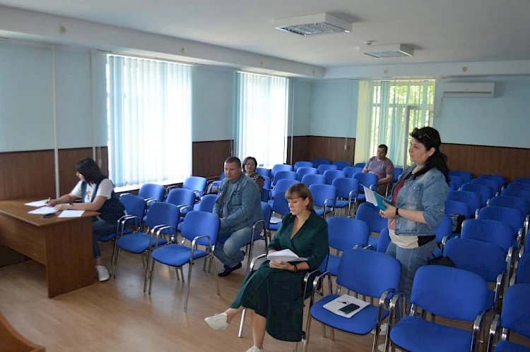 "Прощай немытая россия": у Кагарлику попрощаються з Пушкіним, Толстим, Горьким