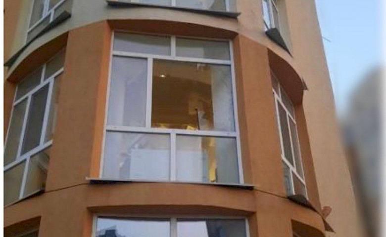 Есть пострадавшие: полиция показала последствия ночной атаки на Киевщину