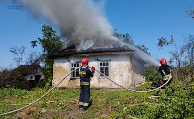 В Обуховском районе горел дом: к счастью, недействующий