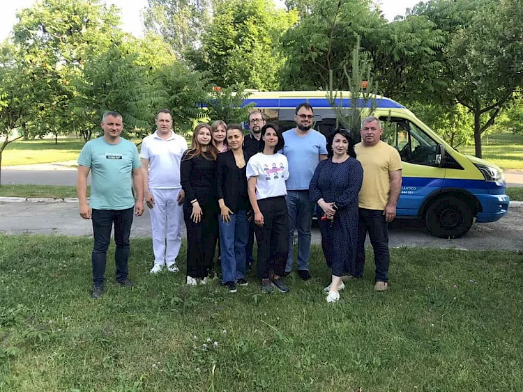 100 чоловік оглянули лікарі інституту Амосова у Миронівці: серед них родичі загиблих бійців