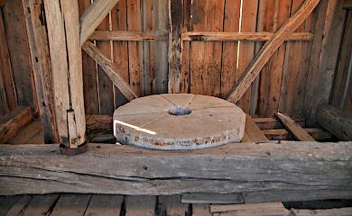 Теж добре: вітряк у Яхнах тримається як може