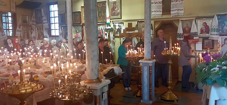 В суботу перед Трійцею в Обухові молилися за загиблих воїнів і вбитих рашистами дітей