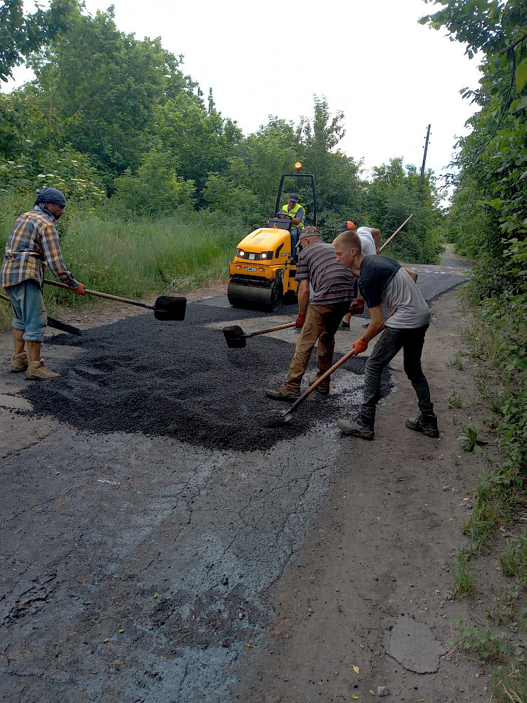 Дорого, але потрібно: в Кагарлицькій тергромаді тривають ремонти доріг