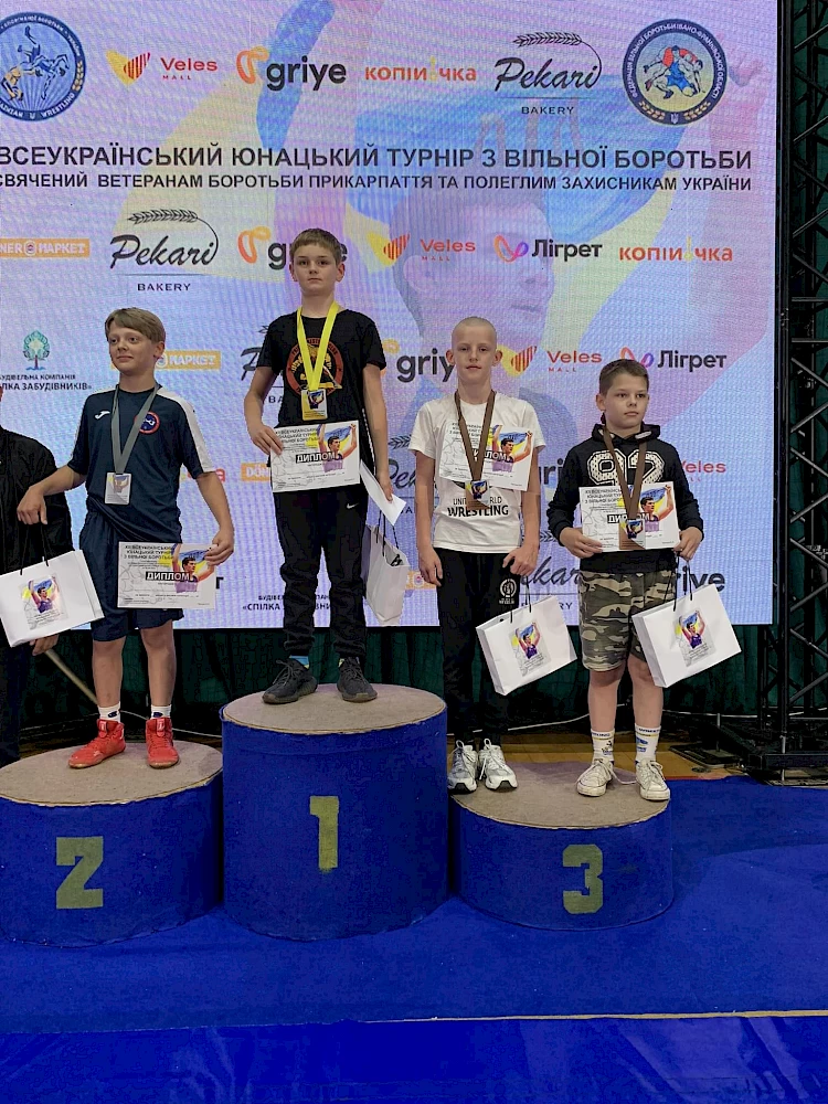 Вихованці ДЮСШ Українки та Обухова додали до скарбниці чотири нагороди