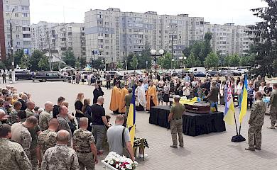 Обухів попрощався з бійцем, котрий загинув під Вугледаром