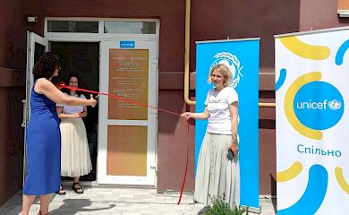 В Буче открыли бесплатное пространство для женщин "Девчата"