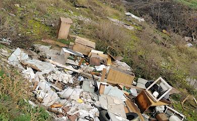 Два года назад в Обухове убрали стихийный мусор: в этом году он появился снова