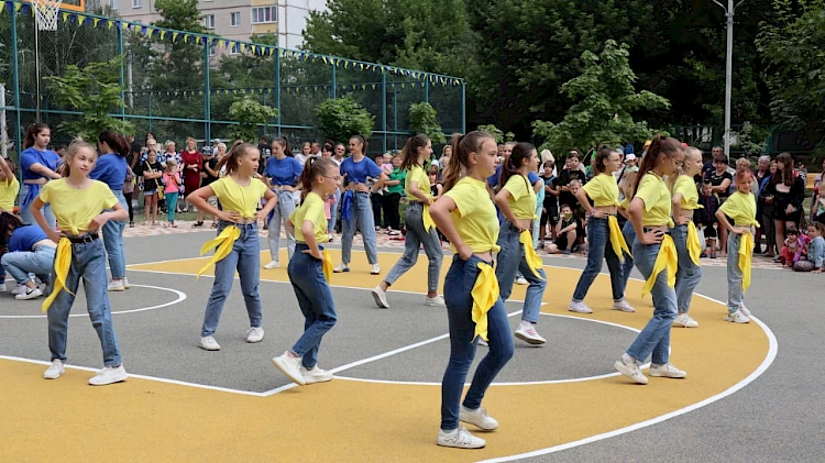 У Василькові відкрили багатофункціональний майданчик з різними спортлокаціями