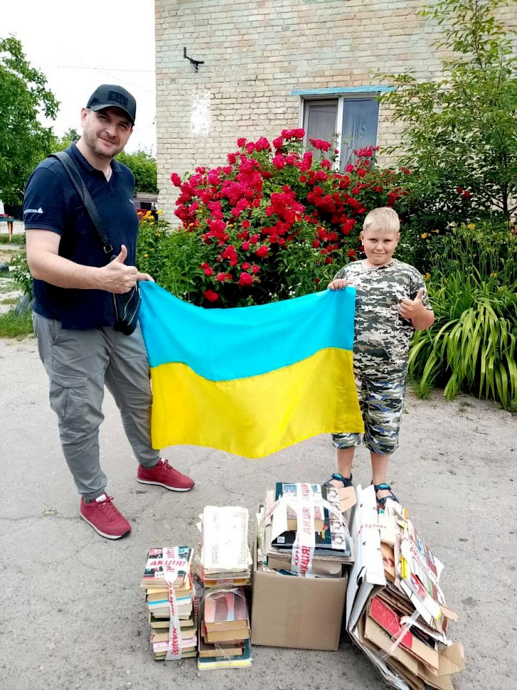 Обухівські активісти зібрали 3 тонни макулатури - це 60 врятованих дерев