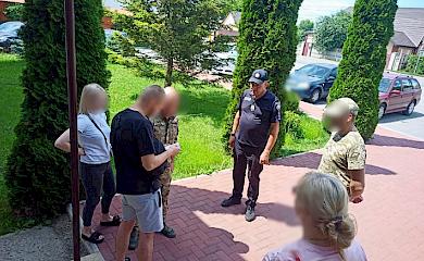 На Киевщине любителю русских песен вручили повестку